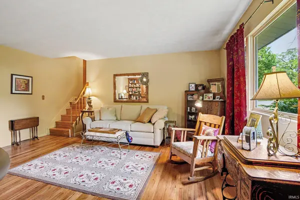 52685 Bamford DR, South Bend, IN 46637-4406