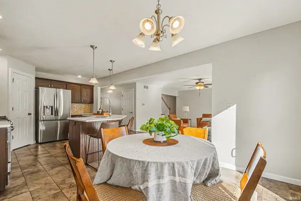 2314 Falcon DR, Warsaw, IN 46580