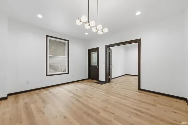 313 Greenwood AVE, Fort Wayne, IN 46808-3323