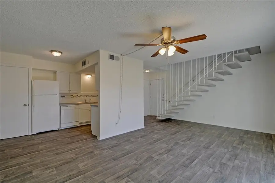 1825 Wooten Park DR #101, Austin, TX 78757