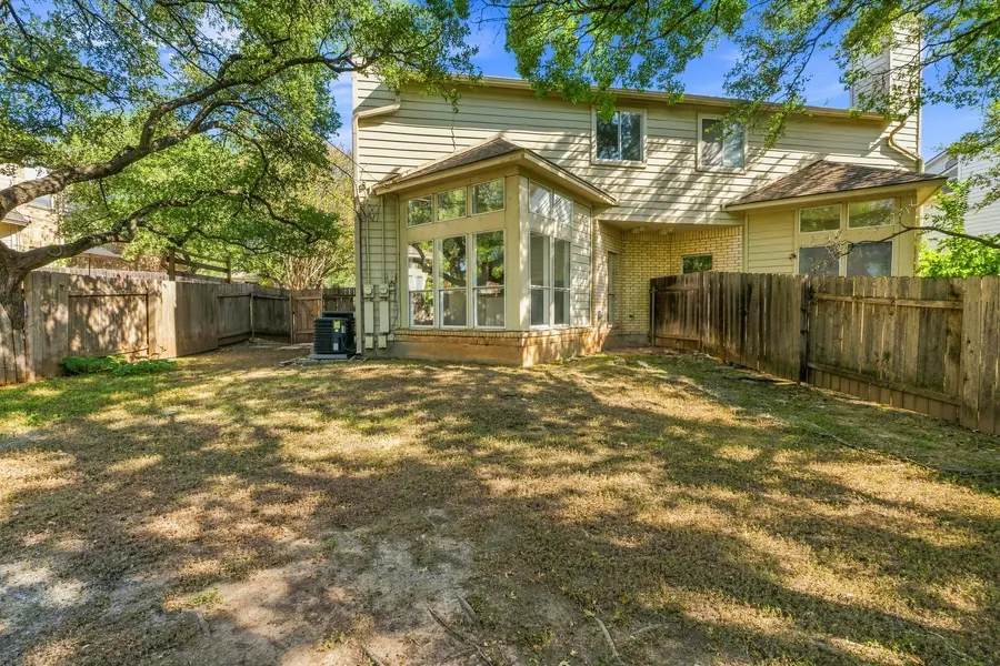 5711 Taylor Draper CV #B, Austin, TX 78759
