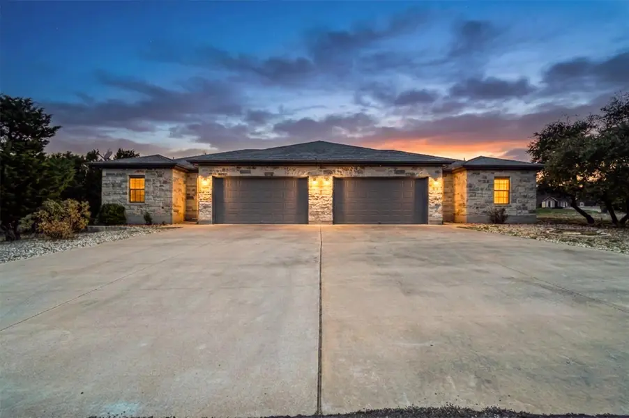 21414 Santa Carlo Ave, Lago Vista, TX 78645