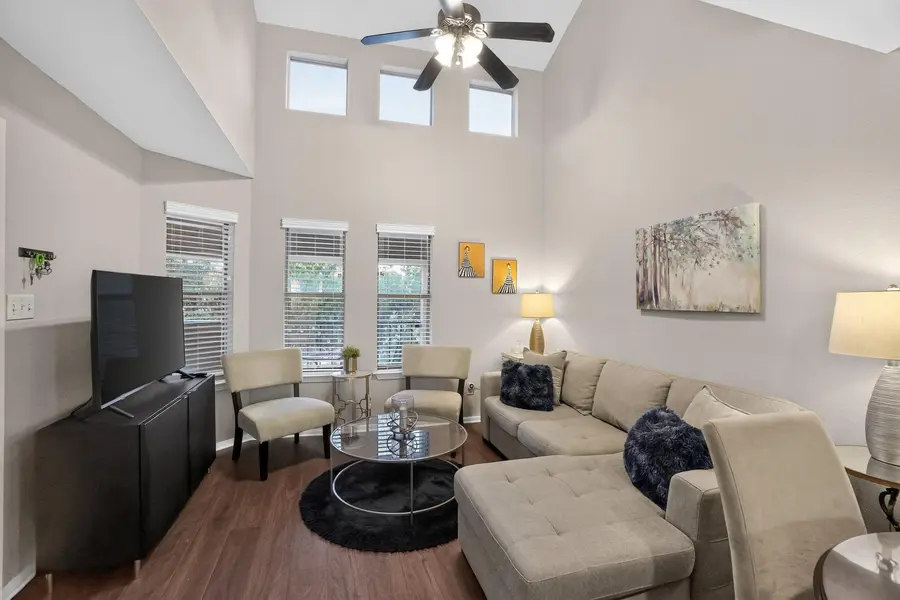 2104 Cullen Ave #7-211, Austin, TX 78757