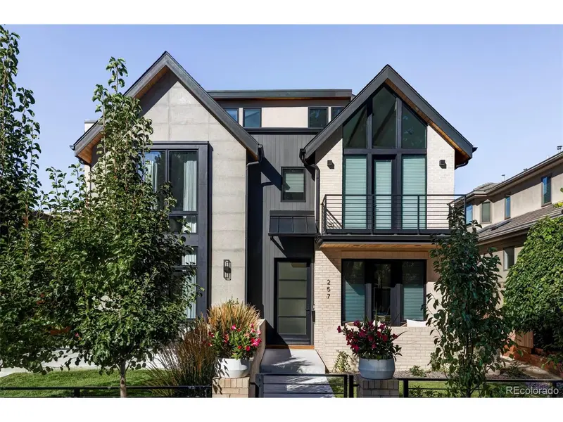 255 Jackson, Denver, CO 80206