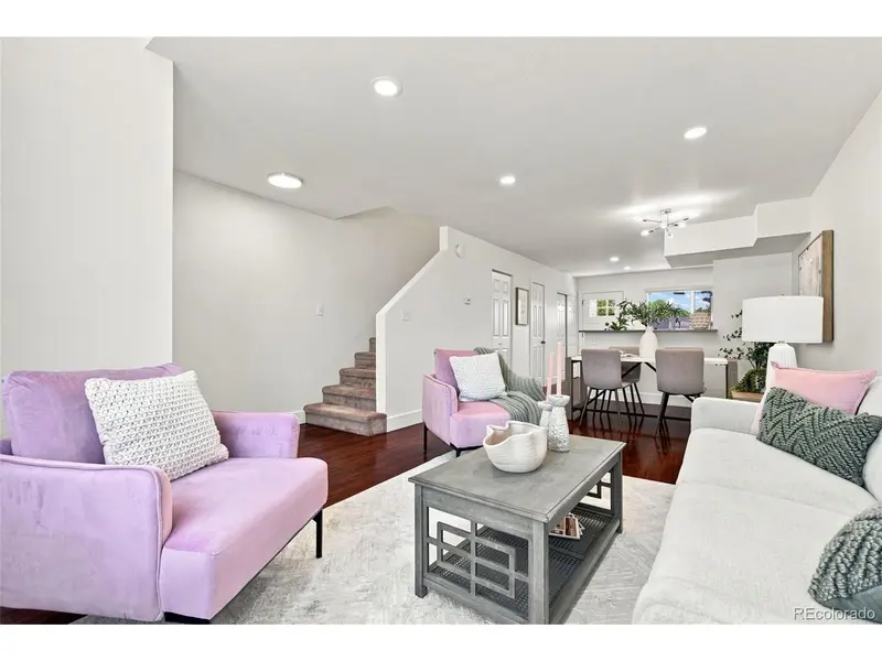 1422 Valentia, Denver, CO 80220