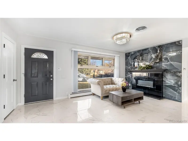 555 Everett, Lakewood, CO 80226