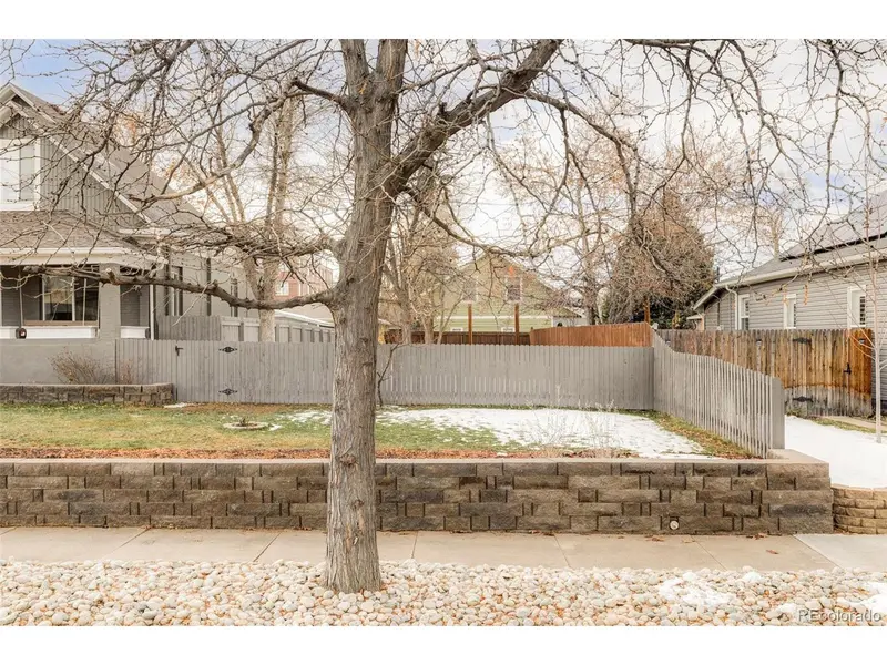 4957 Knox, Denver, CO 80221