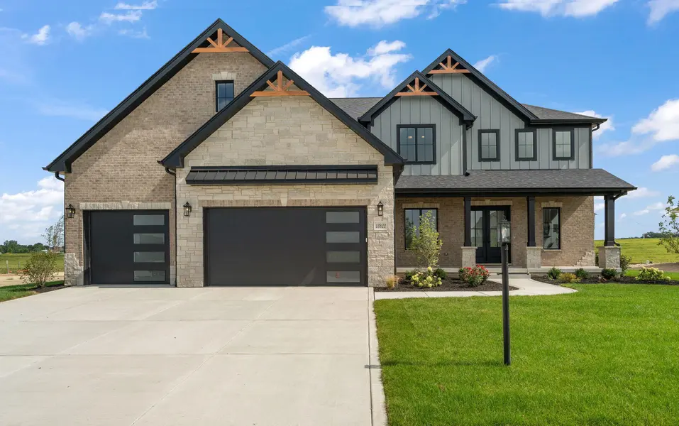 13822 Waterleaf DR, St. John, IN 46373