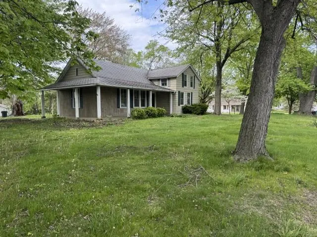 1001 Earl RD, Michigan City, IN 46360