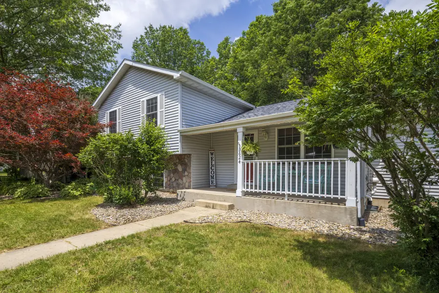 3624 Fairway DR, Chesterton, IN 46304