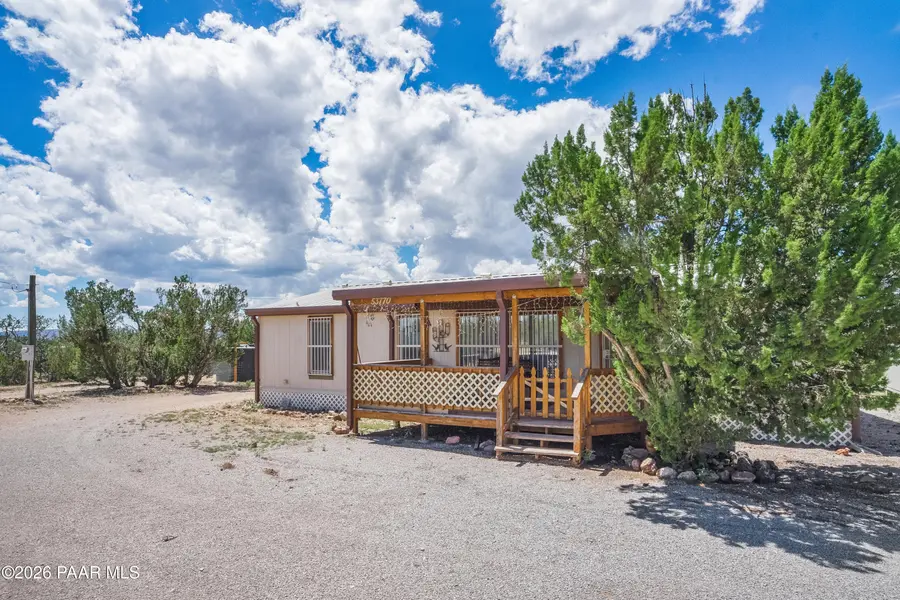 53770 N Mesa DR, Seligman, AZ 86337
