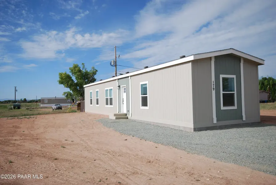 179 W Zion TRL, Paulden, AZ 86334