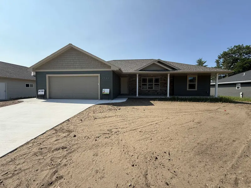 1011 CONSTELLATION WAY, Marinette, WI 54143