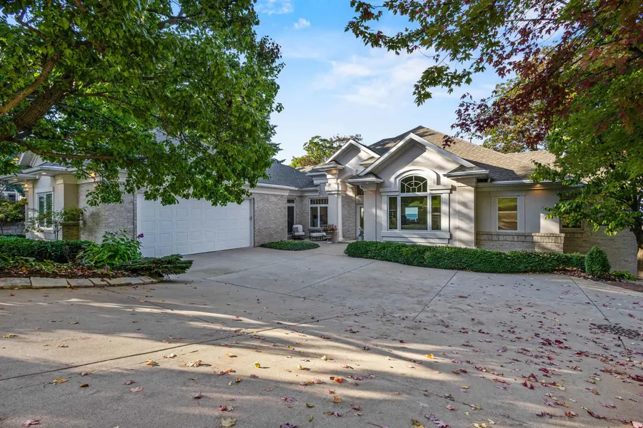 5881 SHORE ACRES RD, New Franken, WI 54229