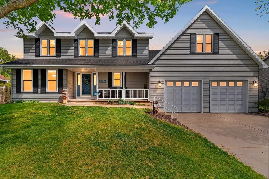 2951 VERCAUTEREN DR, Green Bay, WI 54313-5847
