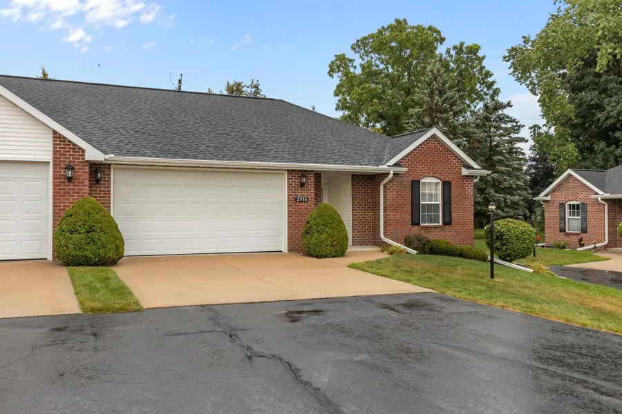 2936 N APPLETON ST, Appleton, WI 54911