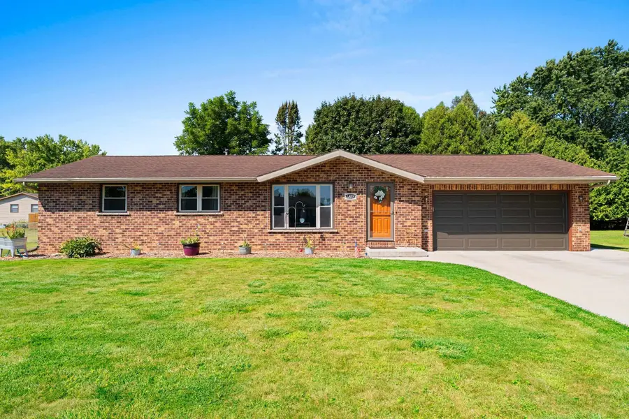 1307 SUNRAY LN, Green Bay, WI 54313-7138