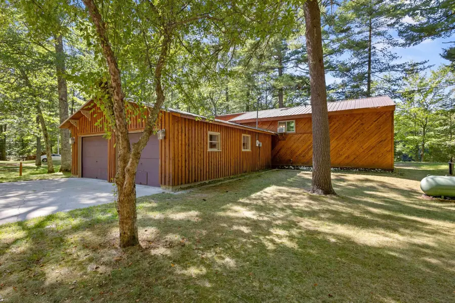 N6025 SHORE DRIVE #Q-4, Wallace, MI 49893
