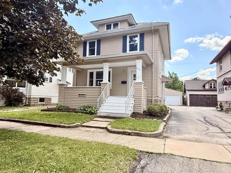 296 5TH ST, Fond Du Lac, WI 54935-4449