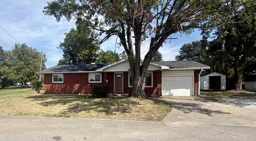 130 N Lafayette AVE, Republic, MO 65738