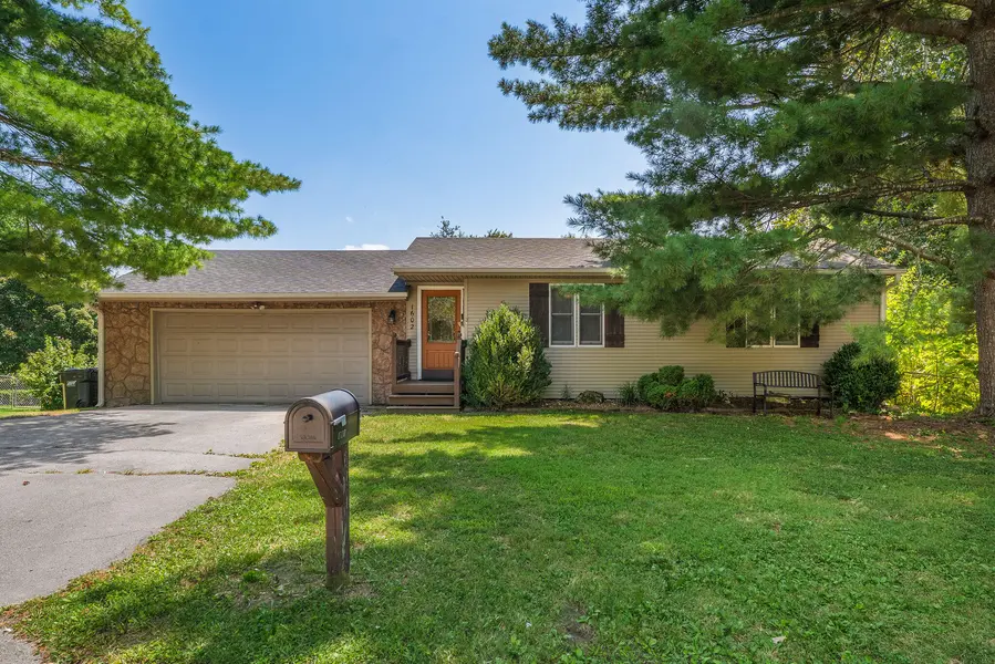 1602 E Sycamore ST, Ozark, MO 65721