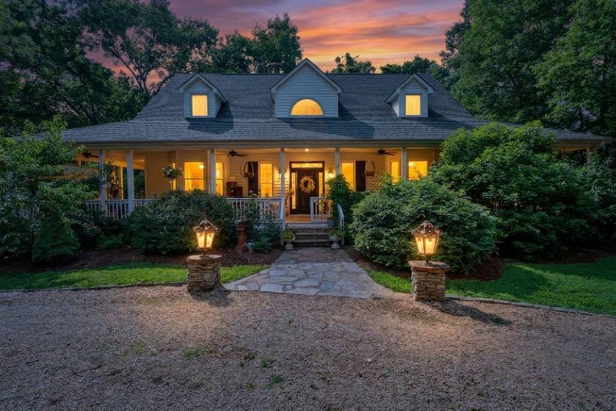 175 Green Hills RD, Mill Spring, NC 28756