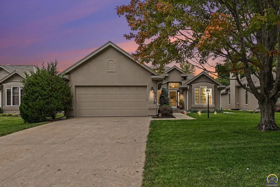 5978 SW 30th Ter, Topeka, KS 66614