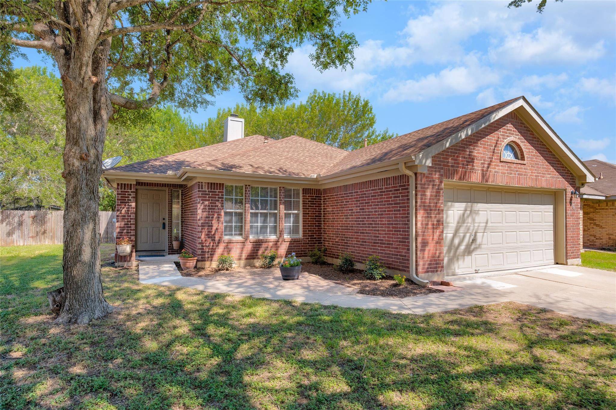 161 Britni LOOP, Kyle, TX 78640