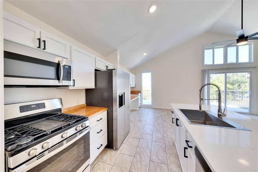 1903 Woodland Ave #B, Austin, TX 78741
