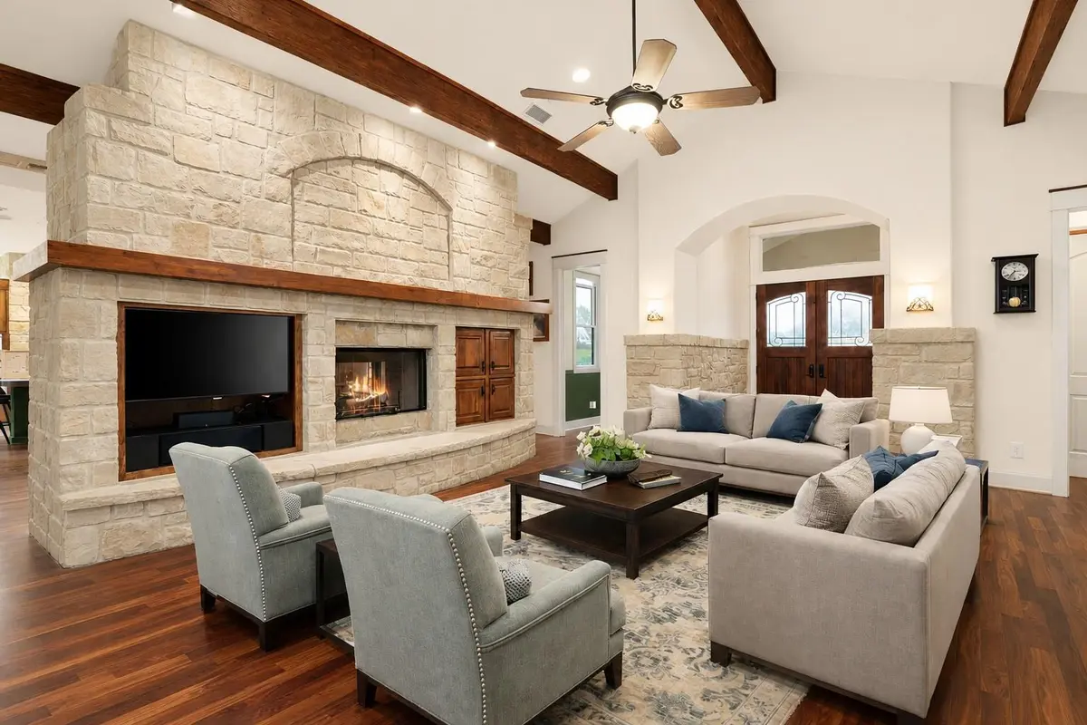 23426 Oscar RD, Spicewood, TX 78669