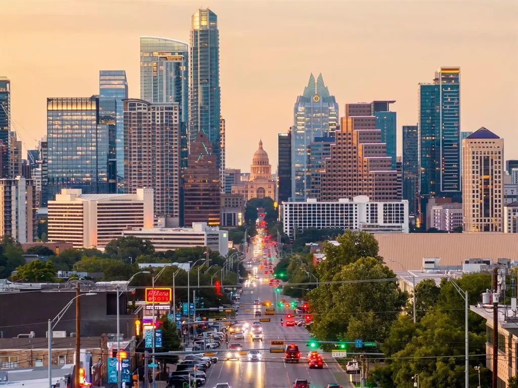 3018 S 1st ST #205, Austin, TX 78704