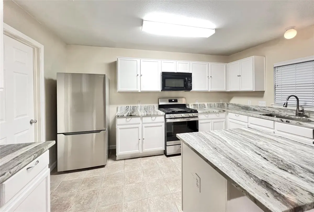 2307 Founder DR, Cedar Park, TX 78613