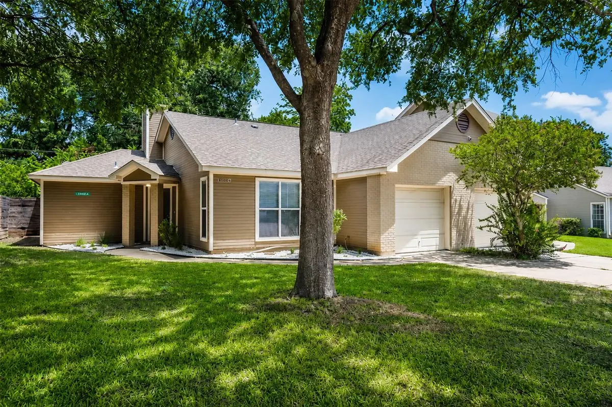 1302 Danbury SQ #A, Austin, TX 78723