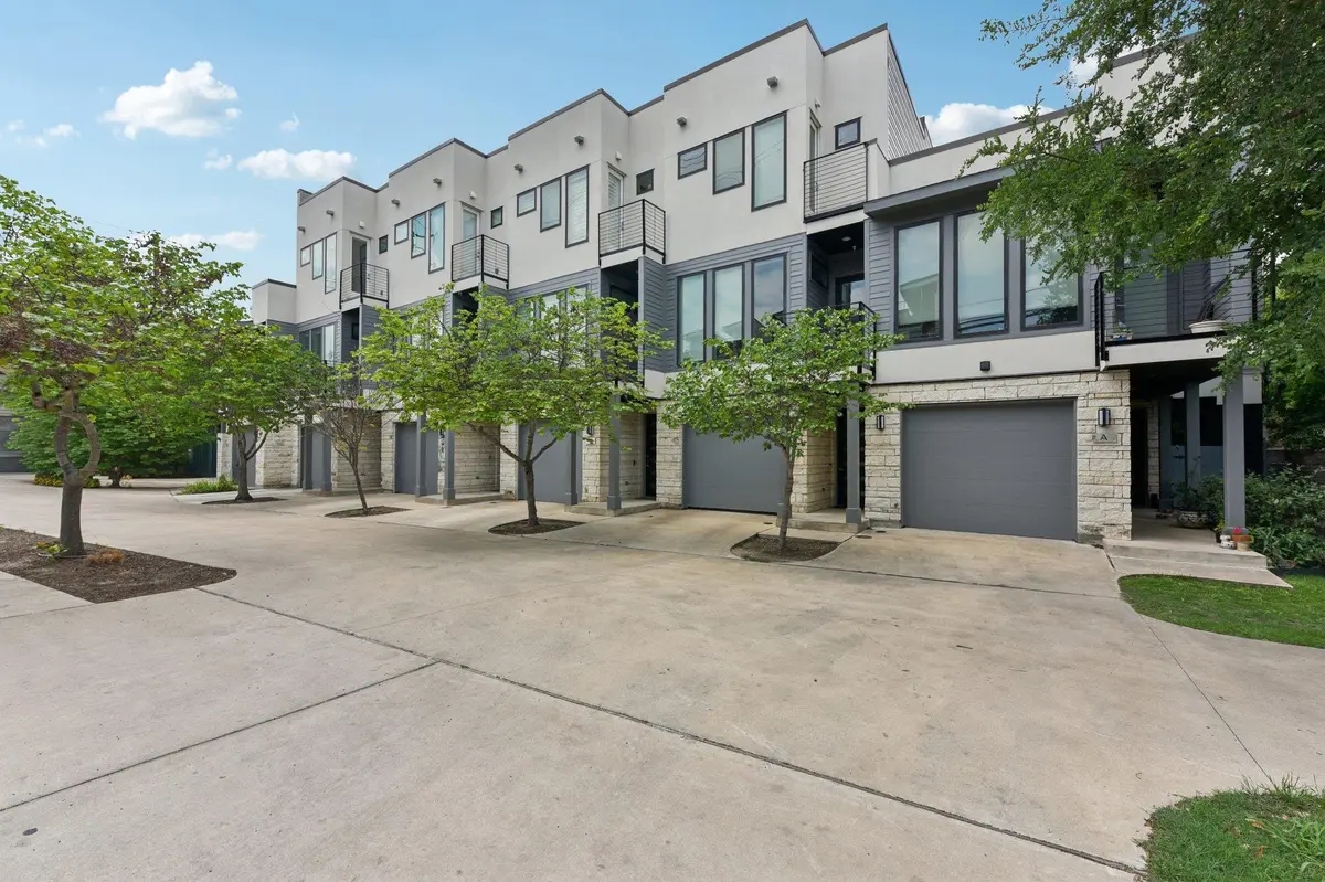 2300 S 5th ST #E, Austin, TX 78704