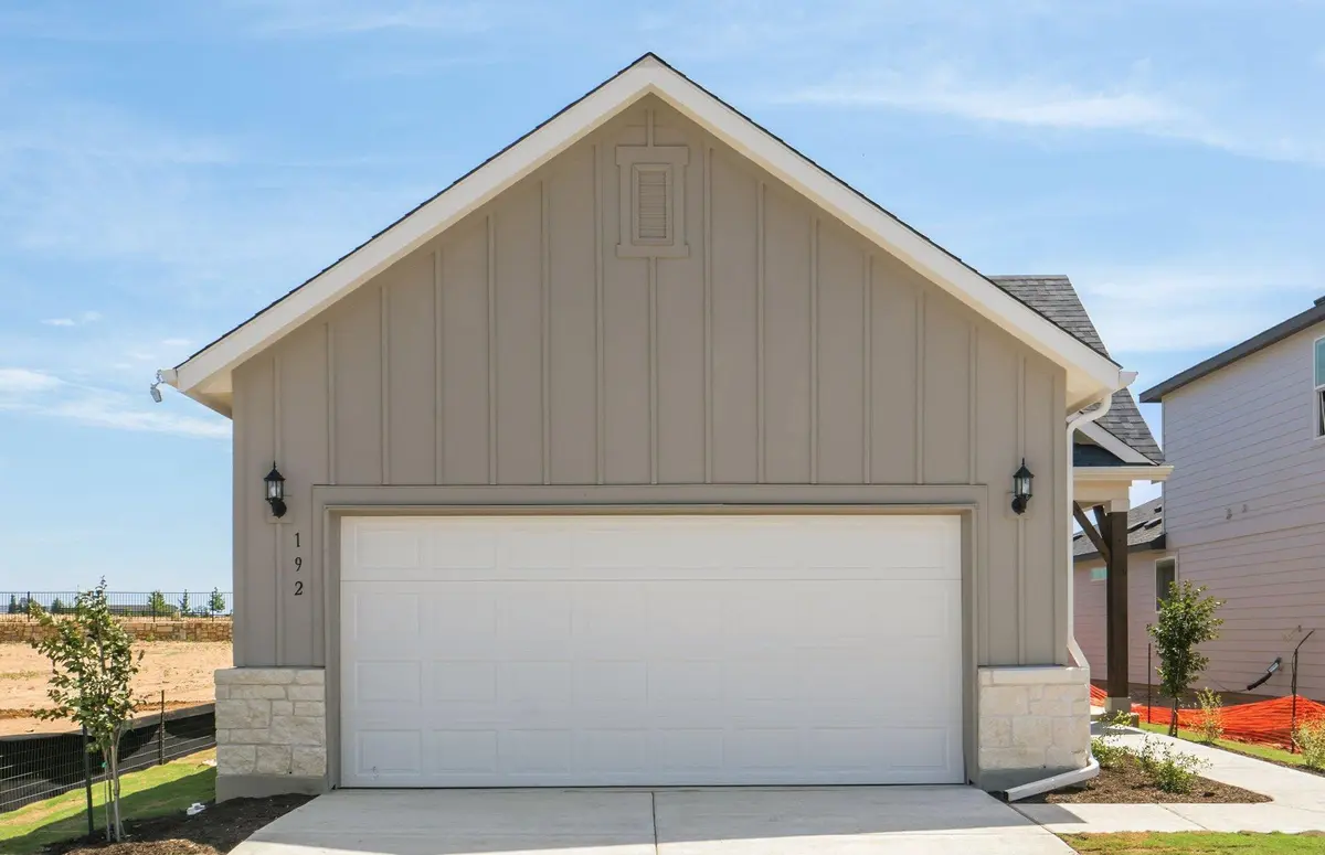 192 Frontera DR, Bastrop, TX 78602