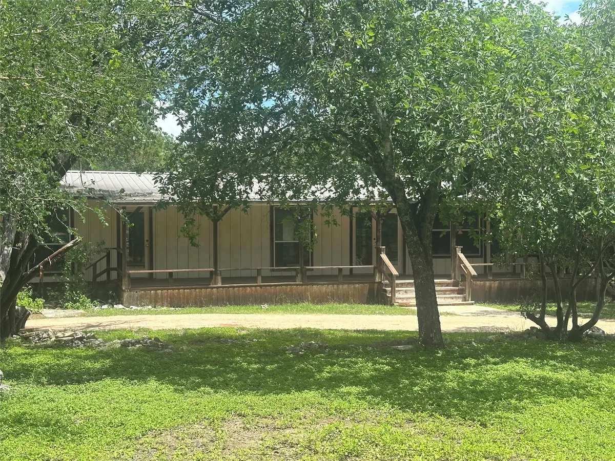 630 Hillsedge RD, Wimberley, TX 78676