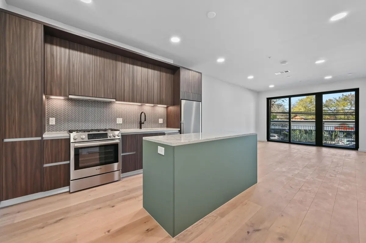 2209 S 1st ST #218, Austin, TX 78704