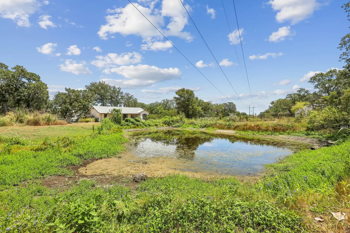 286 Simpson Ave, Cedar Creek, TX 78612