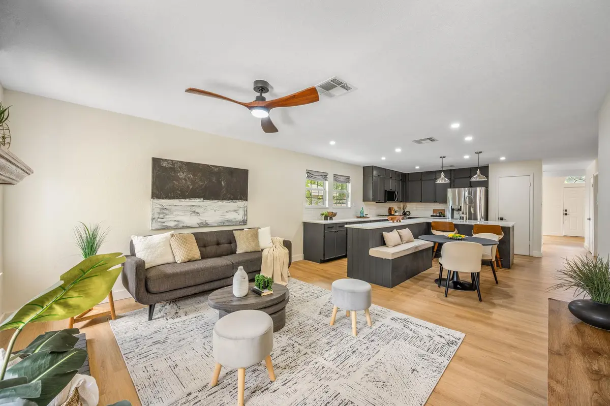 8322 Doe Meadow DR, Austin, TX 78749