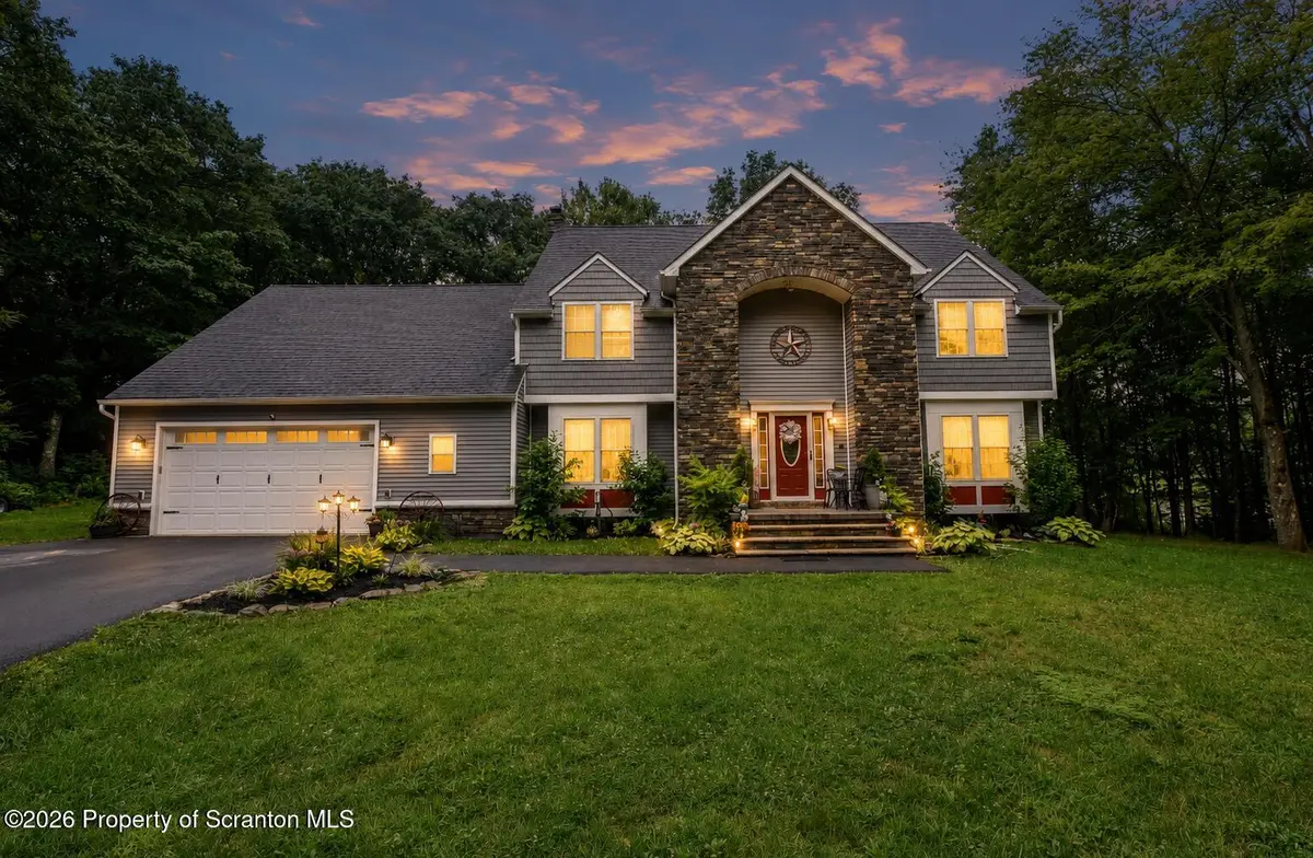 153 Wimmers RD, Jefferson Twp, PA 18436