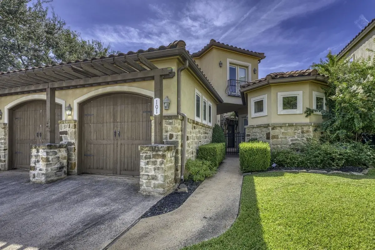 101 Maravilla Way, Horseshoe Bay, TX 78657