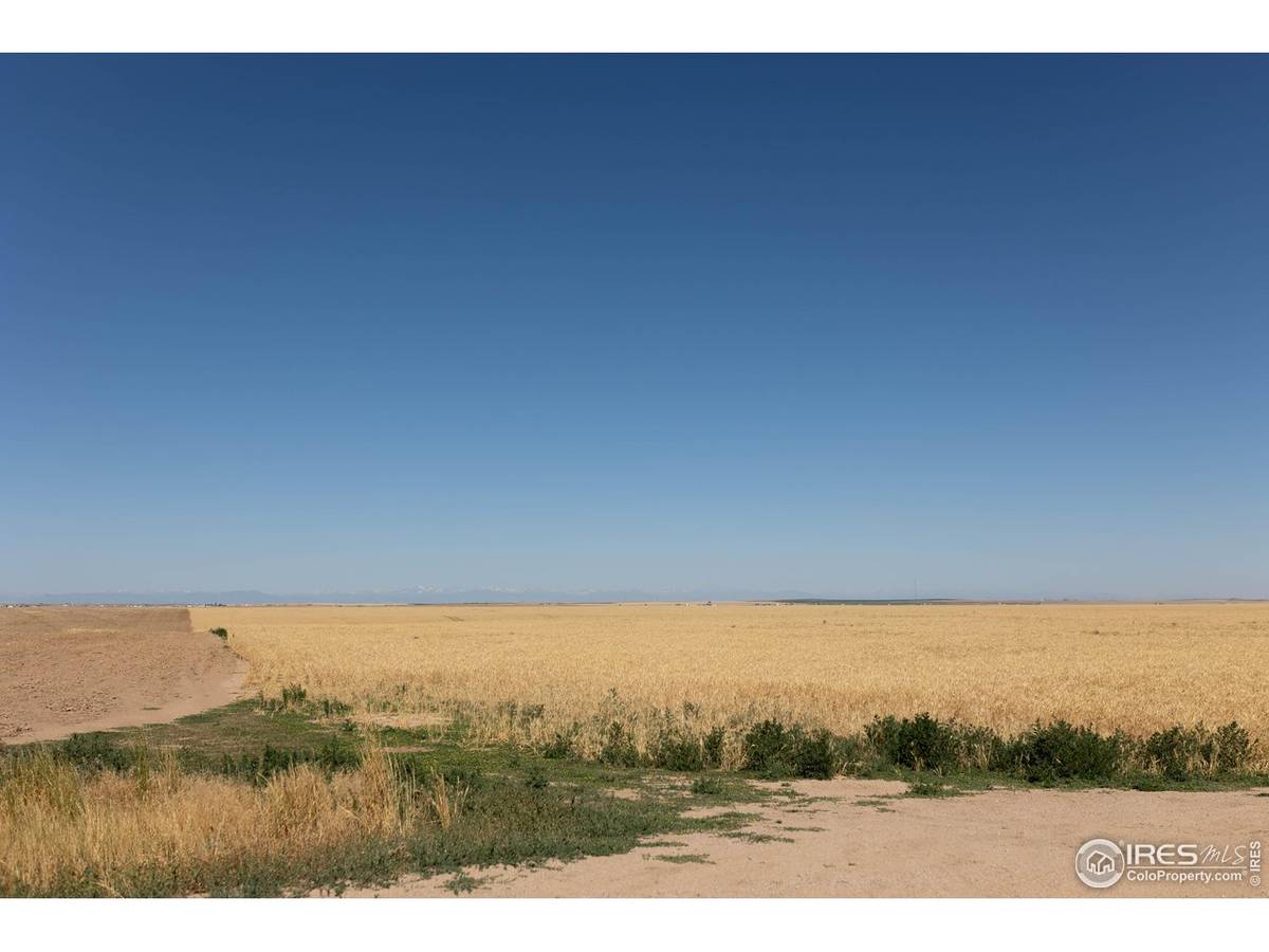 2 104th Avenue, Bennett, CO 80102