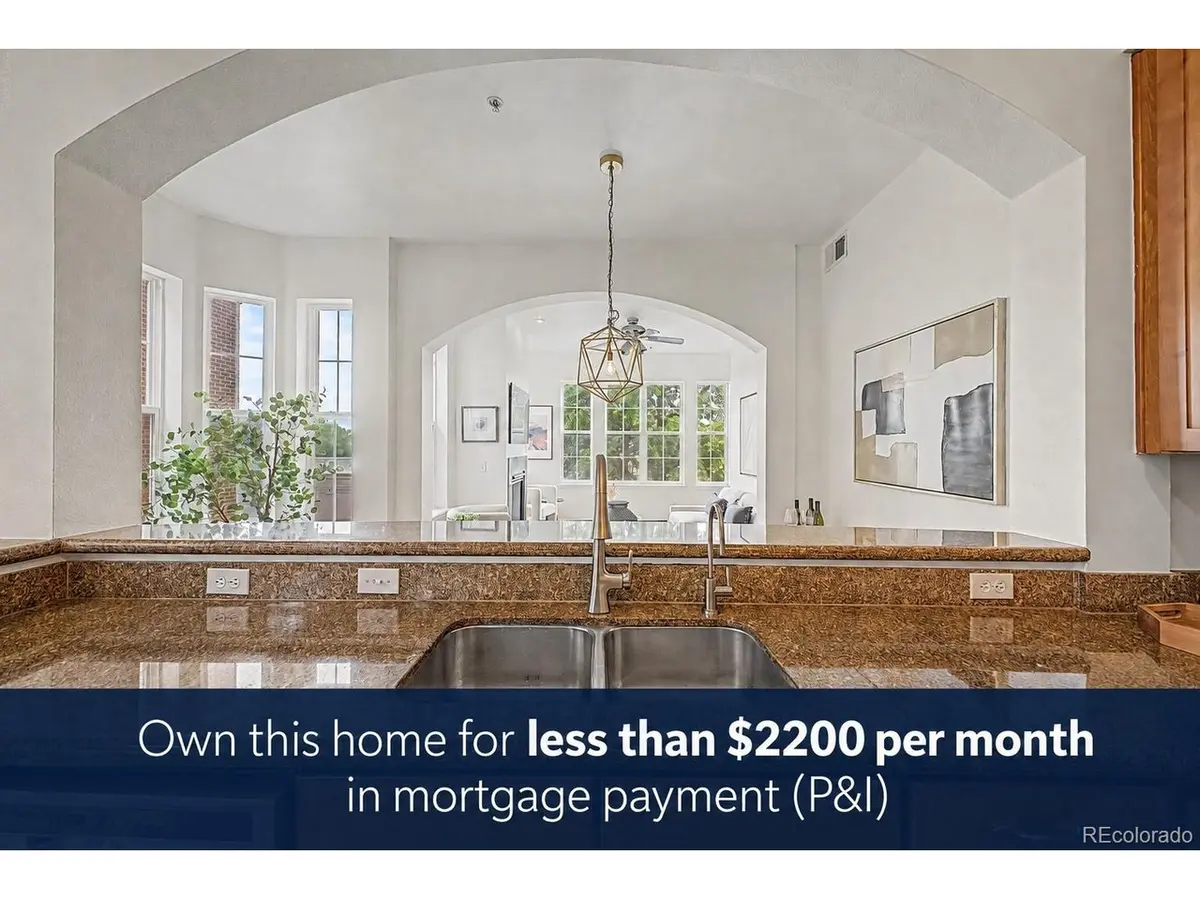 1489 Steele #208, Denver, CO 80206