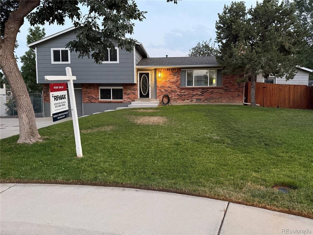 9320 W Burgundy, Littleton, CO 80123