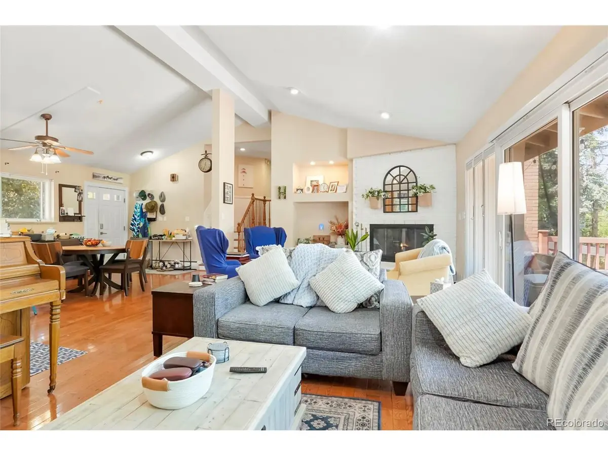 5295 W Plymouth, Littleton, CO 80128