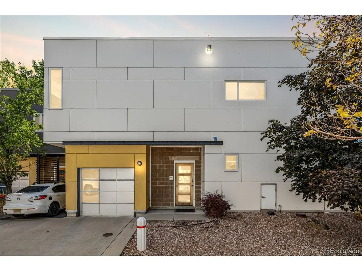 3095 Blake #2, Denver, CO 80205