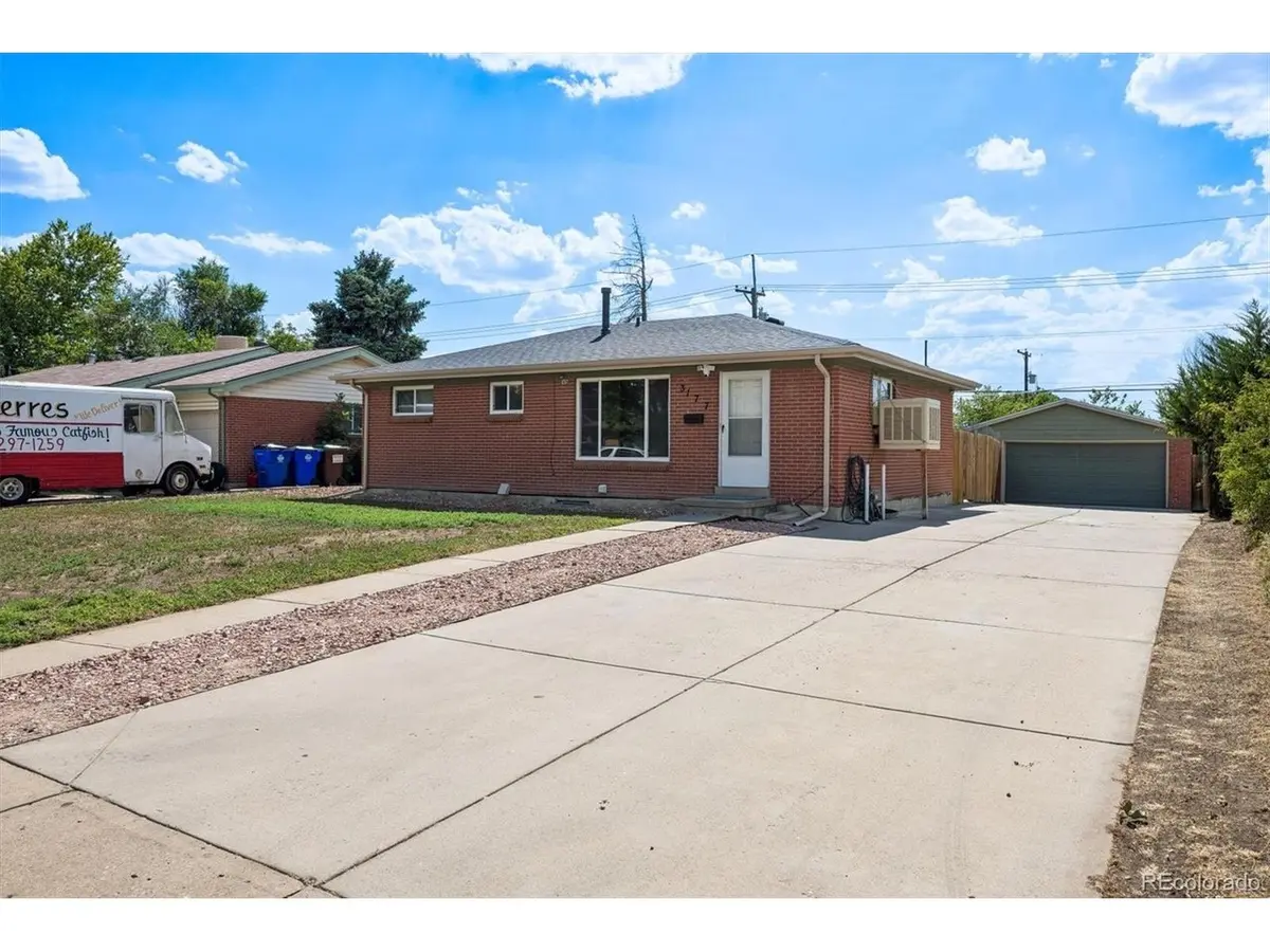3177 Ursula, Aurora, CO 80011