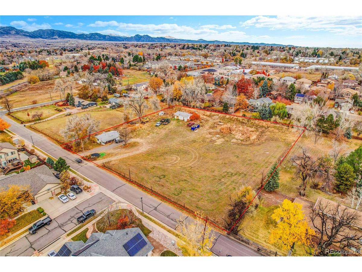 9909 W 70th, Arvada, CO 80004