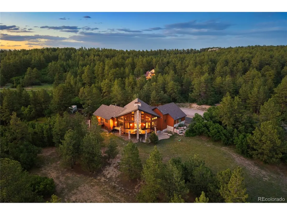 9676 S Perry Park, Larkspur, CO 80118