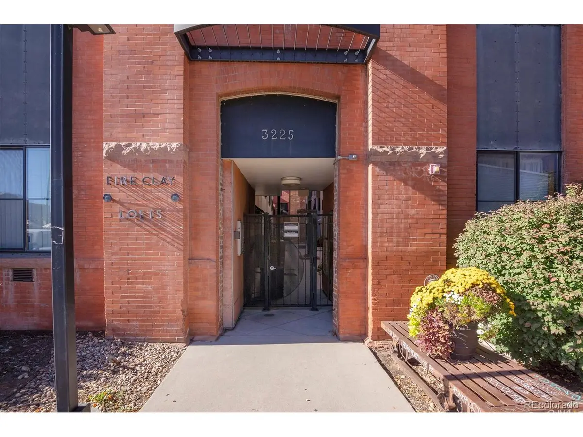 3225 Blake #8, Denver, CO 80205